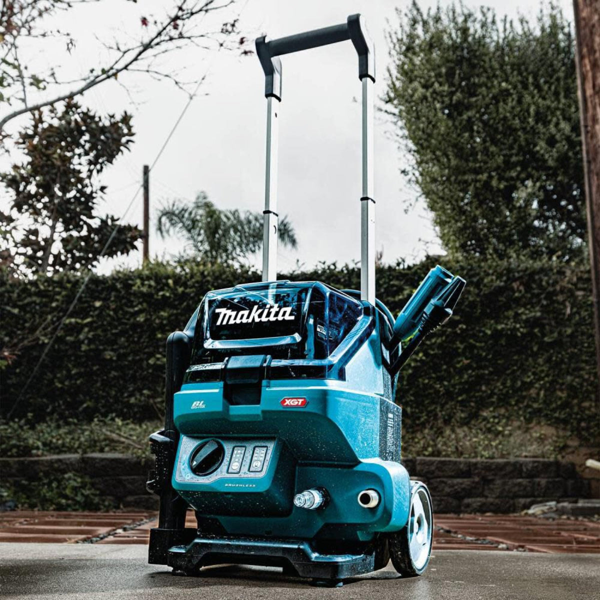 Makita 40V Max XGT Brushless 1300 PSI 1.5 GPM Pressure Washer Cordless (Bare Tool)-GWH01Z