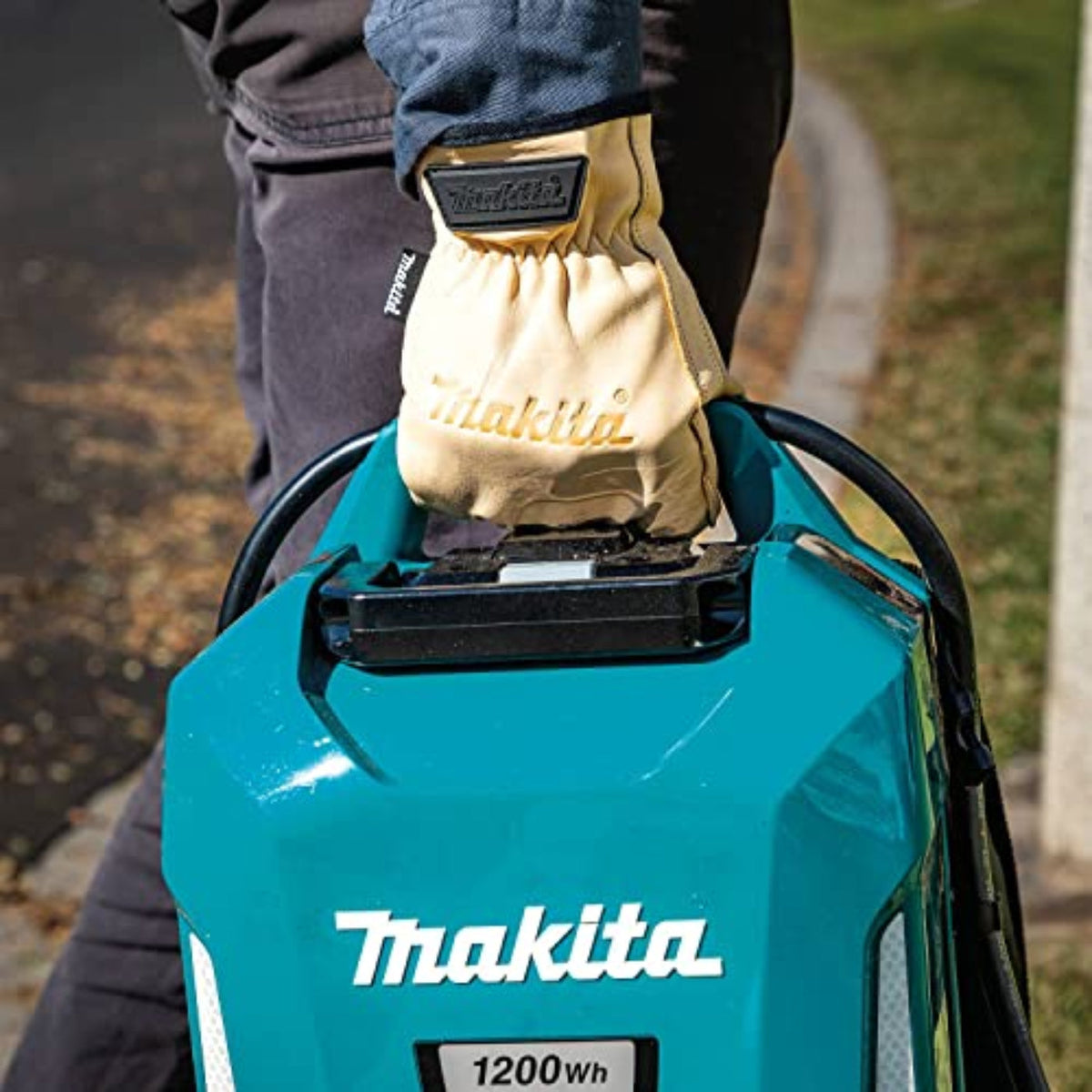 Makita 40V Max ConnectX Brushless Backpack Blower (Bare Tool) - CBU02Z