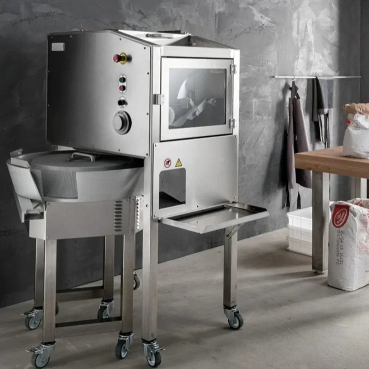 BakeMax BMDD005 28.5" Automatic Dough Divider/Rounder, 44 Liter Dough Hopper, 115/60/1 -  BMDD005