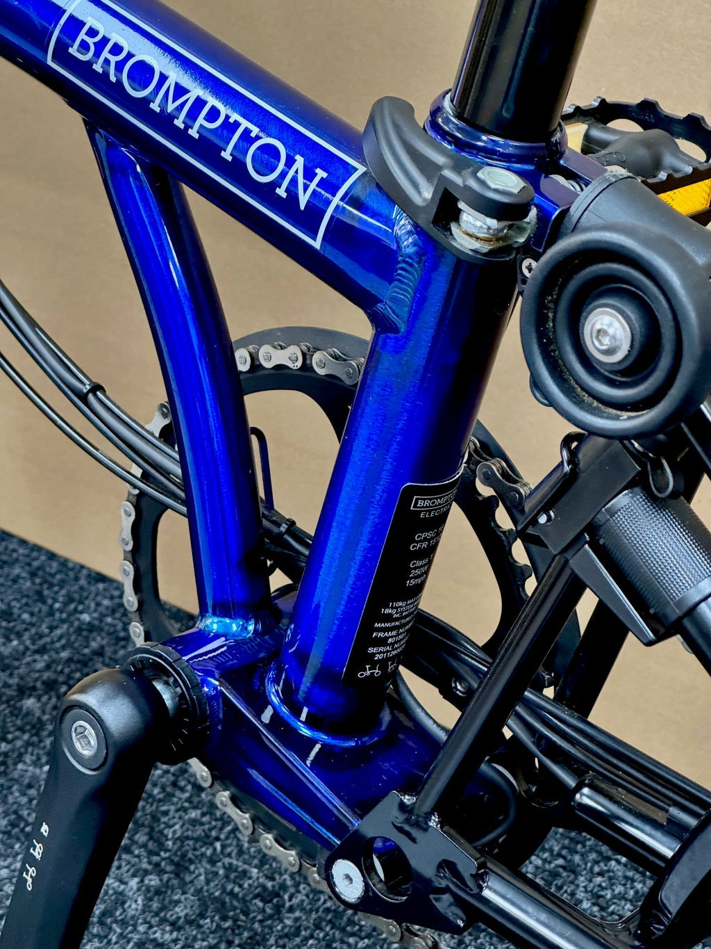 Brompton Pre-Owned 6-Speed Electric Mid-HB Bolt Blue Lacquer