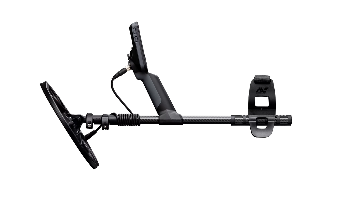 Minelab Equinox 700 with Pro-Find 15 Pointer, 11" plus 6" Coils, Carry Bag, and Finds Pouch