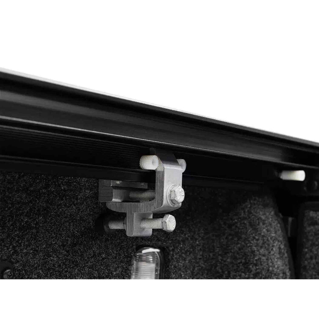 RetraxONE XR GMC And Chevy 1500 Manual Retractable Tonneau Cover