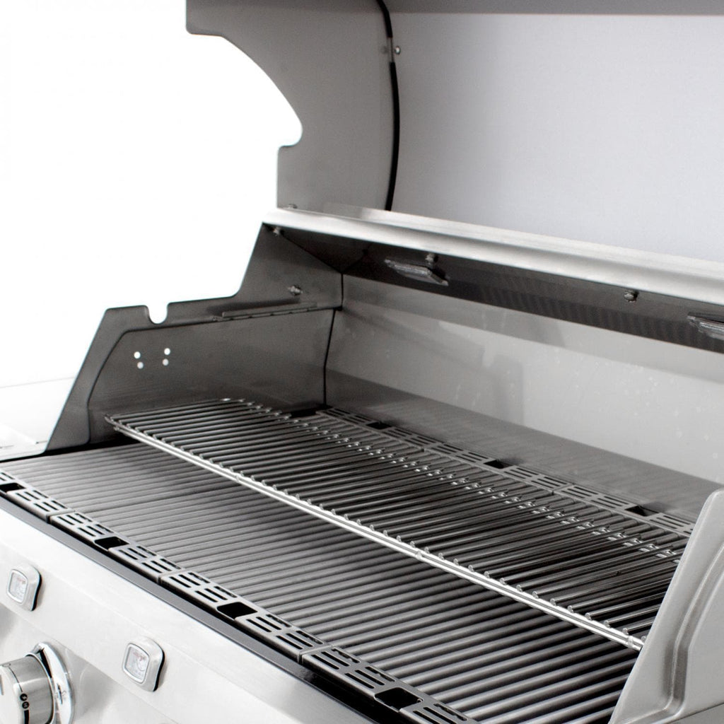 Saber Grills: Stainless Series 3-Burner Built-In Grill (NG) - R50SB0417
