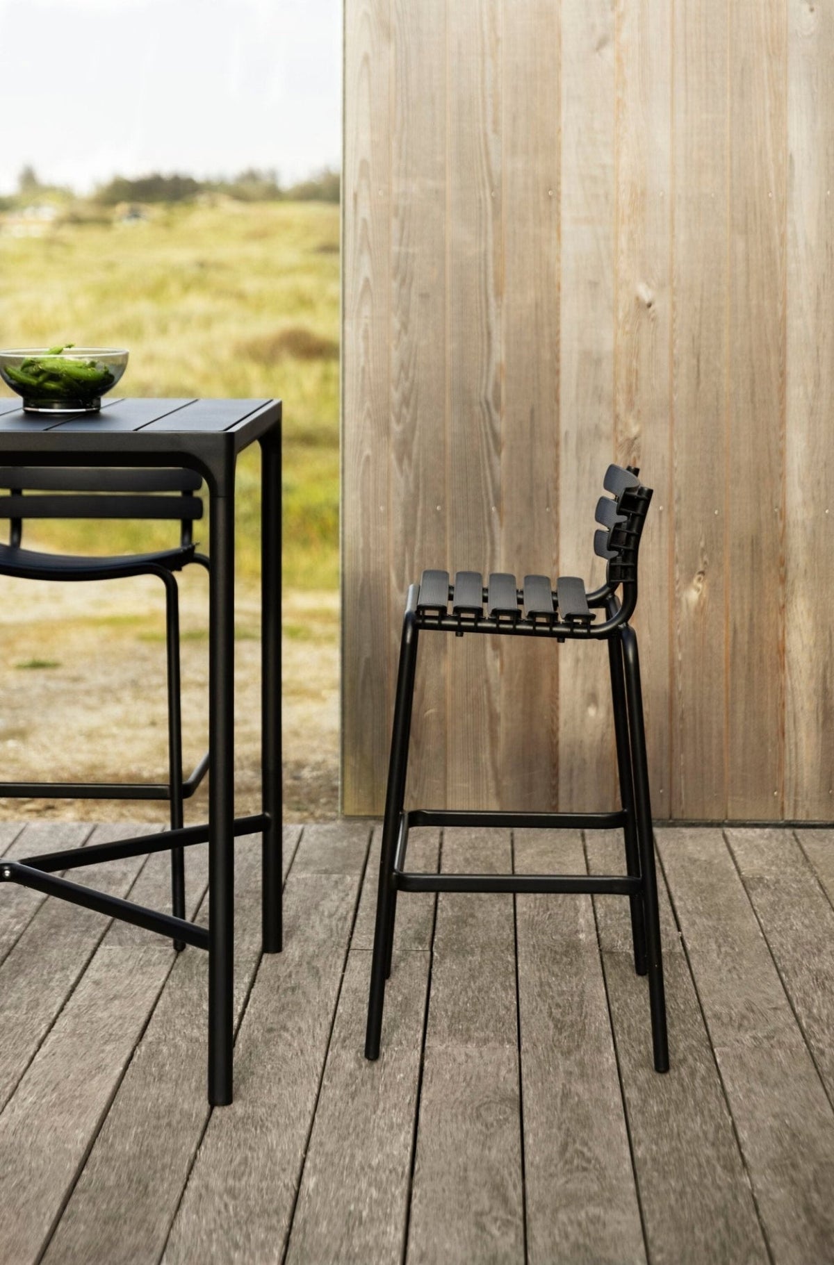 HOUE FOUR Bar Table