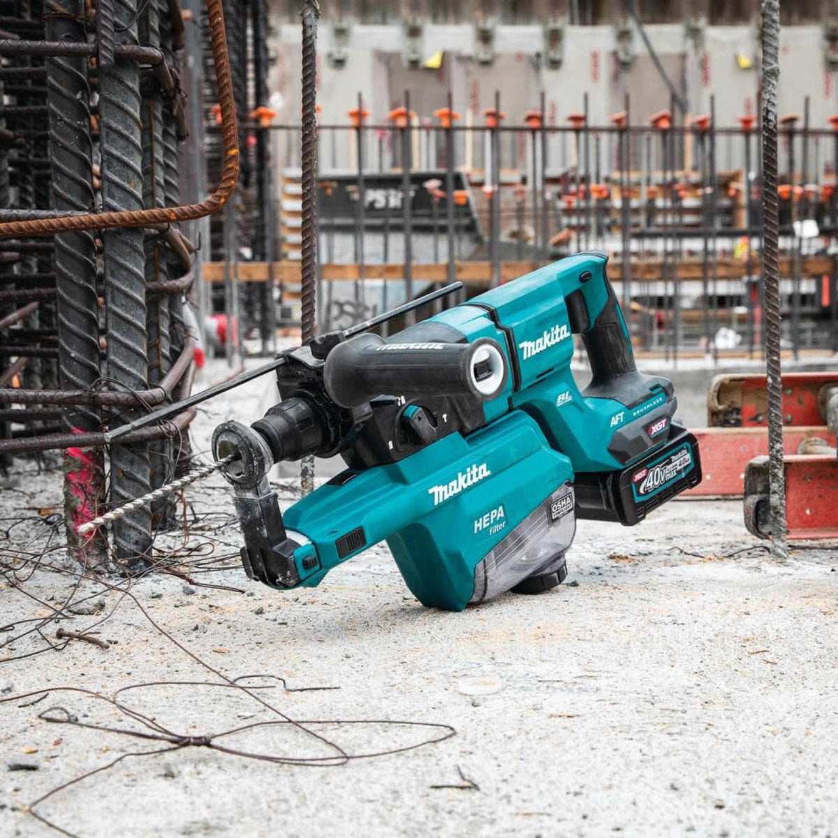 Makita 40V Max XGT️ 1-1/8in AVT Rotary Hammer Kit with Dust Extractor - GRH07M1W