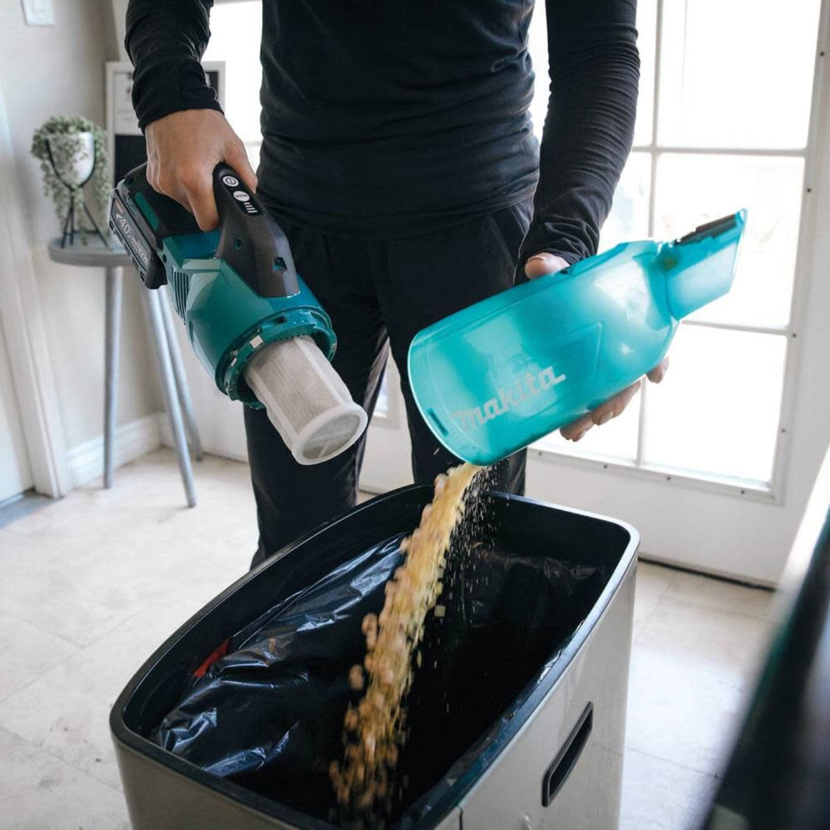 Makita 40V Max XGT️ Compact Vacuum Kit 4 Speed HEPA - GLC01R1