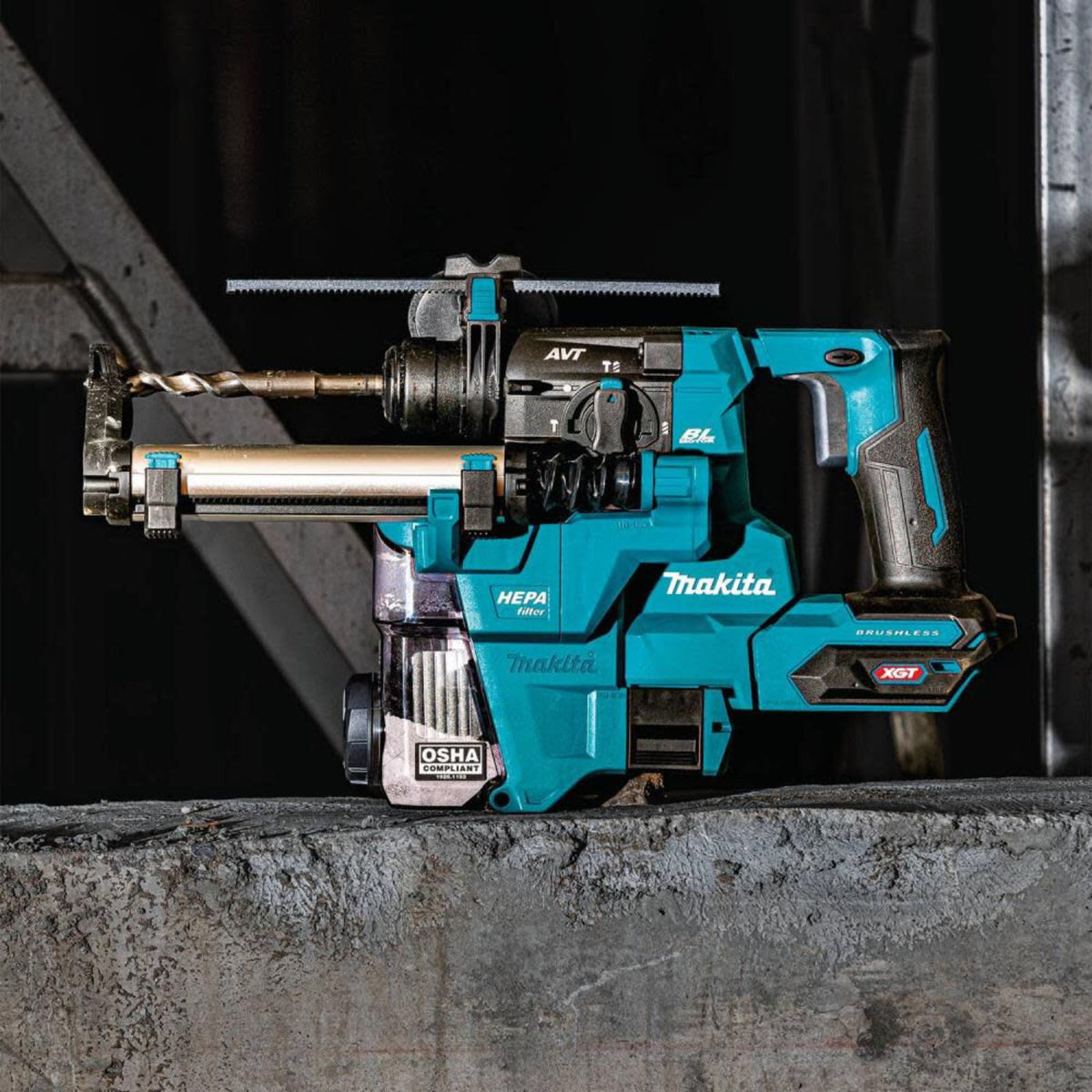 Makita 40V MAX XGT Cordless 13/16 In. SDS-PLUS AVT Rotary Hammer Kit with Dust Extractor - GRH10D1W