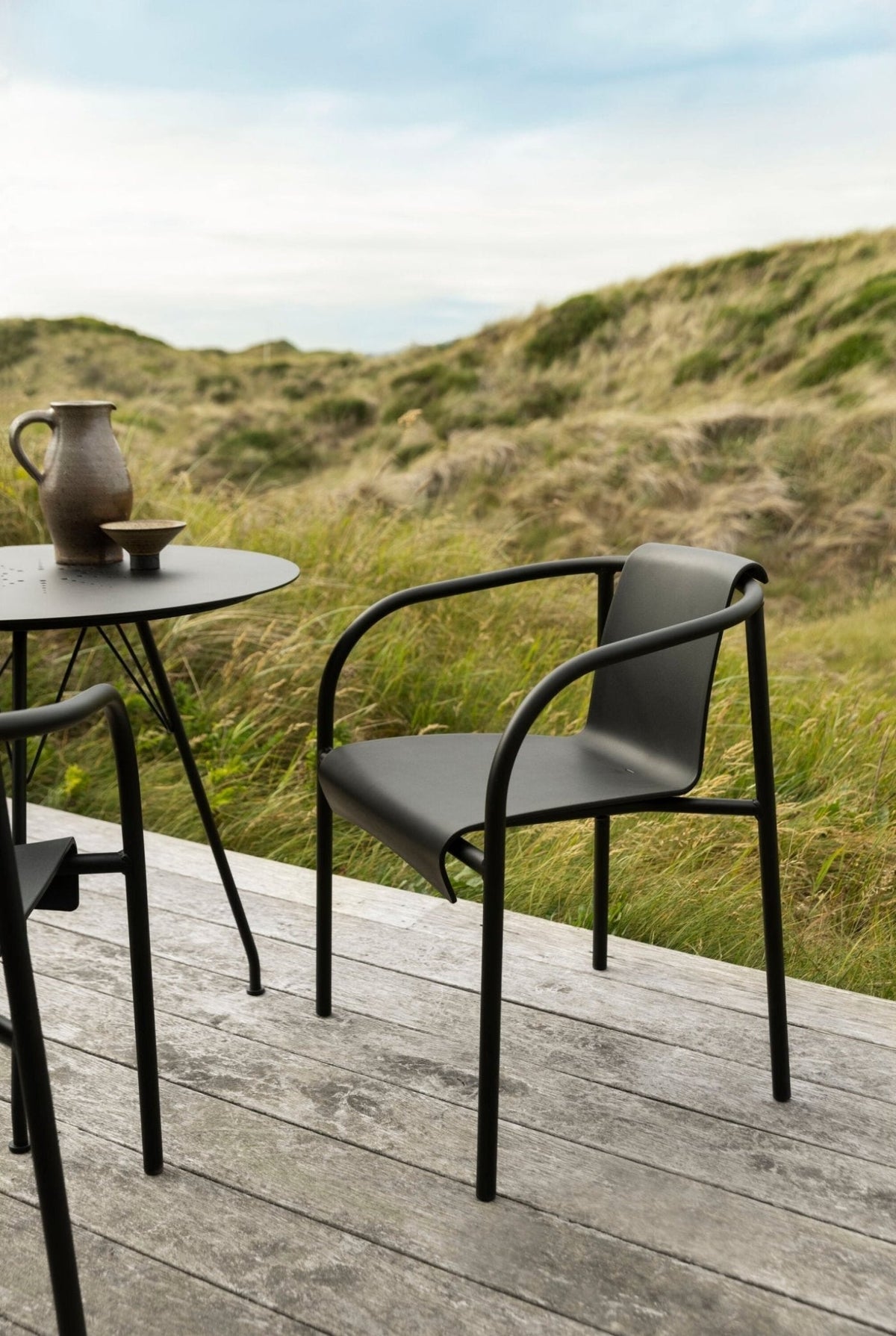HOUE NAMI Outdoor Dining Chair w/Armrests
